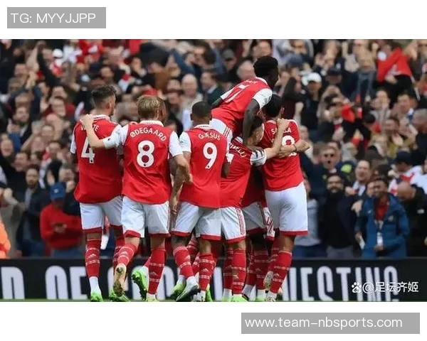 阿森纳在英超对诺丁汉森林战绩优异但客场表现不佳的对比分析